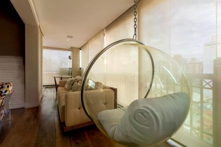 Apartamento à venda com 180m², 3 quartos e 4 vagas