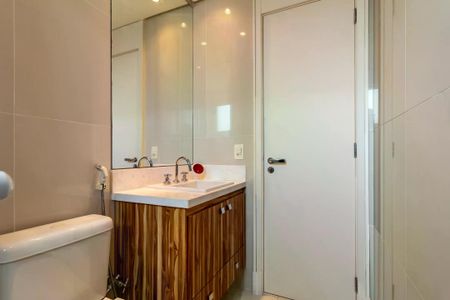 Apartamento à venda com 180m², 3 quartos e 4 vagas