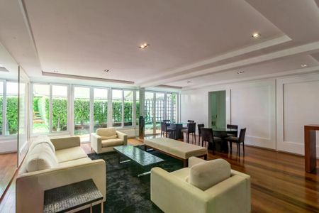 Apartamento à venda com 180m², 3 quartos e 4 vagas