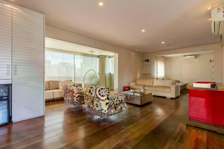 Apartamento à venda com 180m², 3 quartos e 4 vagas