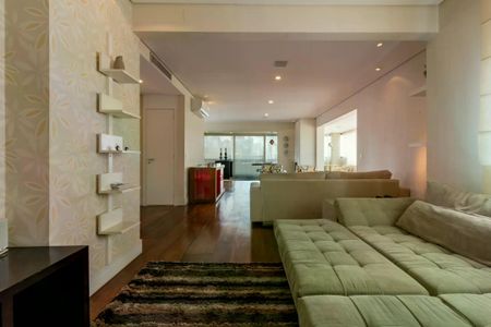 Apartamento à venda com 180m², 3 quartos e 4 vagas