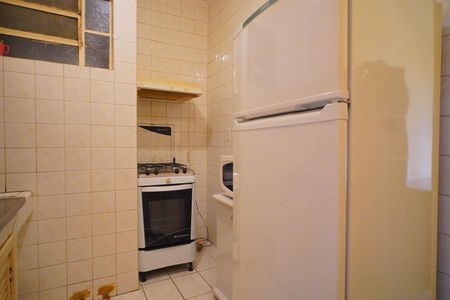 Cozinha de apartamento para alugar com 1 quarto, 40m² em Centro Histórico, Porto Alegre