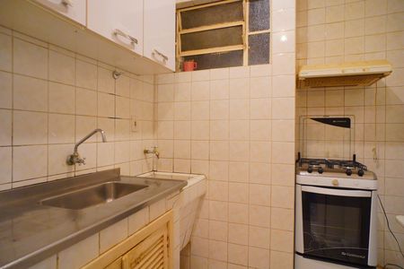 Cozinha de apartamento para alugar com 1 quarto, 40m² em Centro Histórico, Porto Alegre