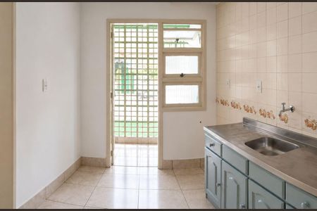 Cozinha de apartamento para alugar com 1 quarto, 48m² em Cavalhada, Porto Alegre