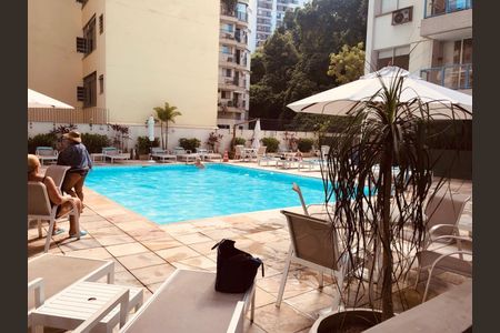 Apartamento à venda com 50m², 1 quarto e 1 vagaPiscina