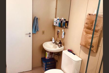 Banheiro de apartamento à venda com 1 quarto, 50m² em Humaitá, Rio de Janeiro