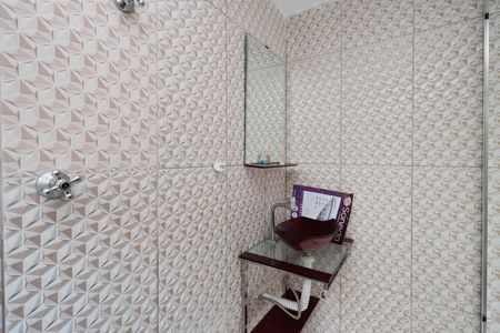 Apartamento à venda com 64m², 3 quartos e sem vaga Apartamento à venda com 64m², 3 quartos e sem vagaBanheiro da Suíte