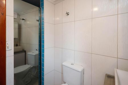 Apartamento à venda com 64m², 3 quartos e sem vaga Apartamento à venda com 64m², 3 quartos e sem vagaBanheiro 1