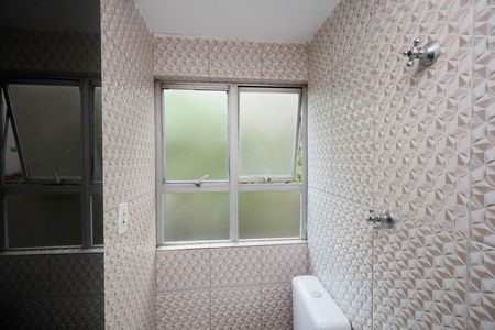 Apartamento à venda com 64m², 3 quartos e sem vaga Apartamento à venda com 64m², 3 quartos e sem vagaBanheiro da Suíte