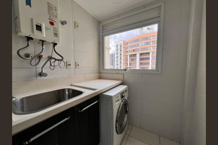 Apartamento à venda com 91m², 3 quartos e 2 vagas Apartamento à venda com 91m², 3 quartos e 2 vagasÁrea de serviço