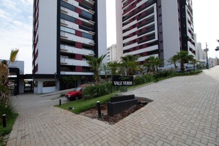 Apartamento para alugar com 46m², 1 quarto e 1 vaga Apartamento para alugar com 46m², 1 quarto e 1 vagaFachada