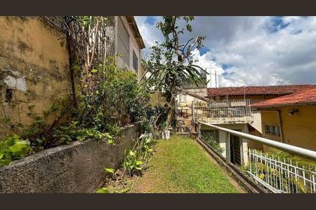 Casa à venda com 317m², 4 quartos e 2 vagas