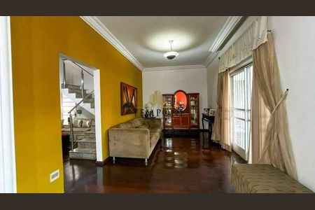 Casa à venda com 317m², 4 quartos e 2 vagas