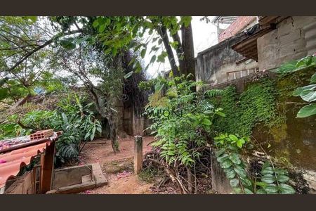 Casa à venda com 317m², 4 quartos e 2 vagas