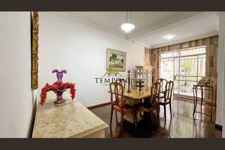 Casa à venda com 317m², 4 quartos e 2 vagas