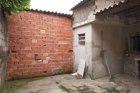 Casa para alugar com 100m², 1 quarto e 2 vagasQuintal