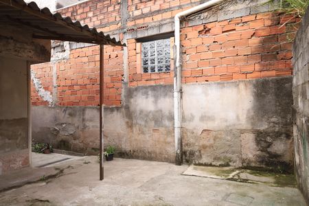 Casa para alugar com 100m², 1 quarto e 2 vagasQuintal