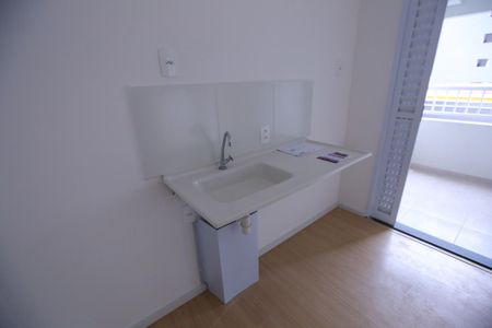 Cozinha de apartamento para alugar com 2 quartos, 30m² em Freguesia do Ó, São Paulo