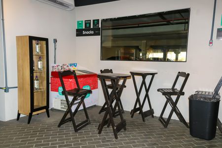 Apartamento à venda com 43m², 2 quartos e 1 vaga Apartamento à venda com 43m², 2 quartos e 1 vagaMercadinho