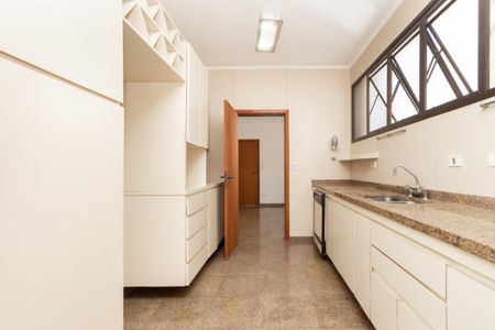 Apartamento à venda com 200m², 4 quartos e 4 vagas Apartamento à venda com 200m², 4 quartos e 4 vagasFoto 30