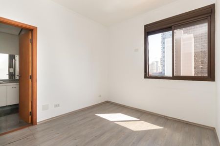 Apartamento à venda com 200m², 4 quartos e 4 vagas Apartamento à venda com 200m², 4 quartos e 4 vagasFoto 18