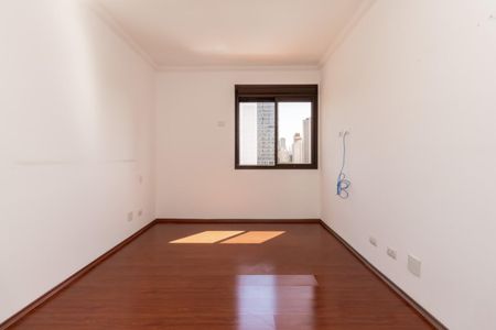 Apartamento à venda com 200m², 4 quartos e 4 vagas Apartamento à venda com 200m², 4 quartos e 4 vagasFoto 17
