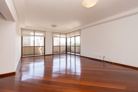 Apartamento à venda com 200m², 4 quartos e 4 vagas Apartamento à venda com 200m², 4 quartos e 4 vagasFoto 09