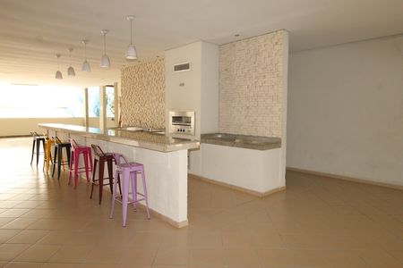 Apartamento para alugar com 50m², 2 quartos e 1 vagaÁrea comum - Churrasqueira