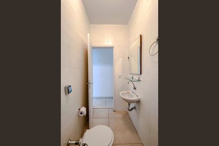 Banheiro de casa para alugar com 1 quarto, 60m² em Pompeia, São Paulo