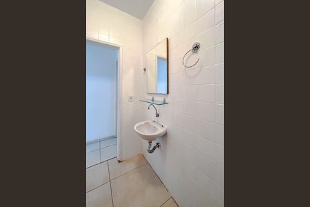 Banheiro de casa para alugar com 1 quarto, 60m² em Pompeia, São Paulo