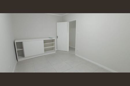 Casa à venda com 206m², 3 quartos e 4 vagas