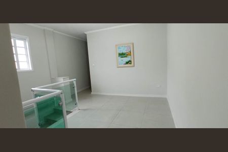 Casa à venda com 3 quartos, 206m² em Vila Scarpelli, Santo André