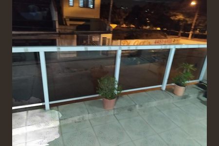 Casa à venda com 240m², 3 quartos e 2 vagas