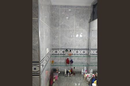 Casa à venda com 240m², 3 quartos e 2 vagas