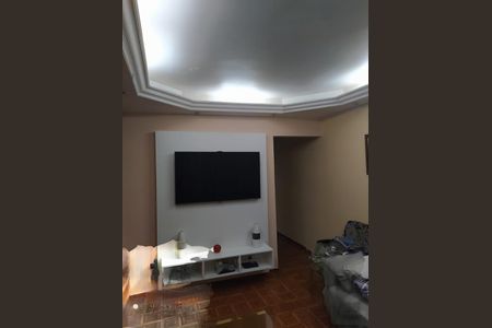 Casa à venda com 3 quartos, 240m² em Jardim Las Vegas, Santo André