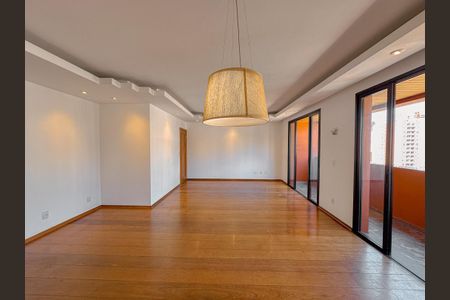 Apartamento à venda com 181m², 3 quartos e 2 vagas