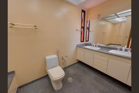 Apartamento à venda com 181m², 3 quartos e 2 vagas