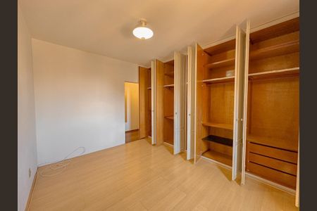 Apartamento à venda com 181m², 3 quartos e 2 vagas