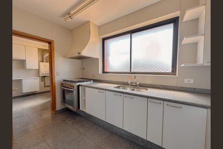 Apartamento à venda com 181m², 3 quartos e 2 vagas