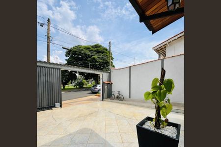 Apartamento para alugar com 200m², 3 quartos e 5 vagas Apartamento para alugar com 200m², 3 quartos e 5 vagasÁrea externa