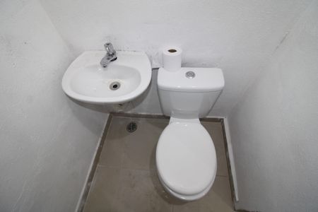 Casa para alugar com 50m², 2 quartos e sem vagaBanheiro 2