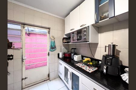 Casa à venda com 161m², 4 quartos e 2 vagas