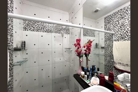 Casa à venda com 161m², 4 quartos e 2 vagas