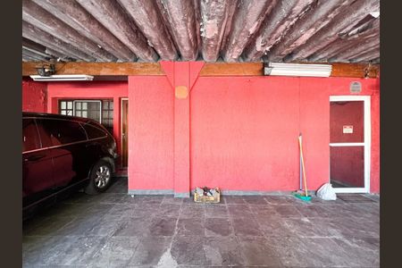 Casa à venda com 161m², 4 quartos e 2 vagas