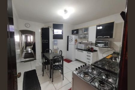Casa à venda com 3 quartos, 201m² em Parque Capuava, Santo André
