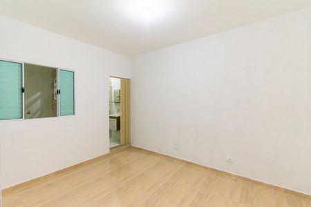 Suíte de casa para alugar com 1 quarto, 115m² em Vila Tolstoi, São Paulo