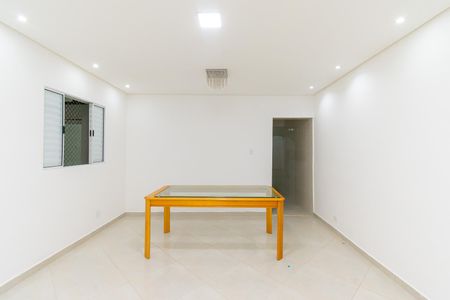Sala de casa para alugar com 1 quarto, 115m² em Vila Tolstoi, São Paulo