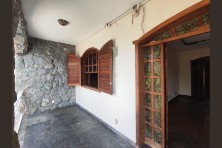 Casa para alugar com 460m², 6 quartos e 4 vagas