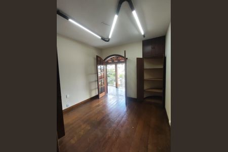 Casa para alugar com 460m², 6 quartos e 4 vagas