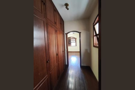 Casa para alugar com 460m², 6 quartos e 4 vagas